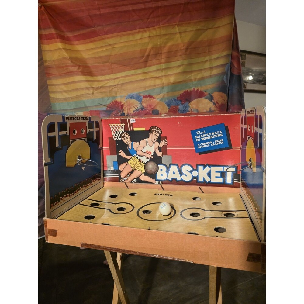 Vintage 1950s Cadaco Ellis Basketball Bas-ket Basket Action Board Game